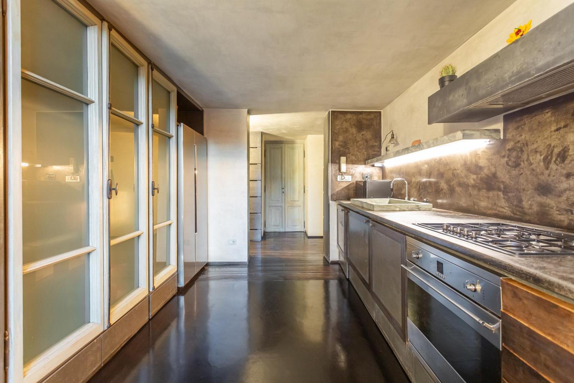 Iconic Apartment With Unique Colosseum View Rome Buitenkant foto